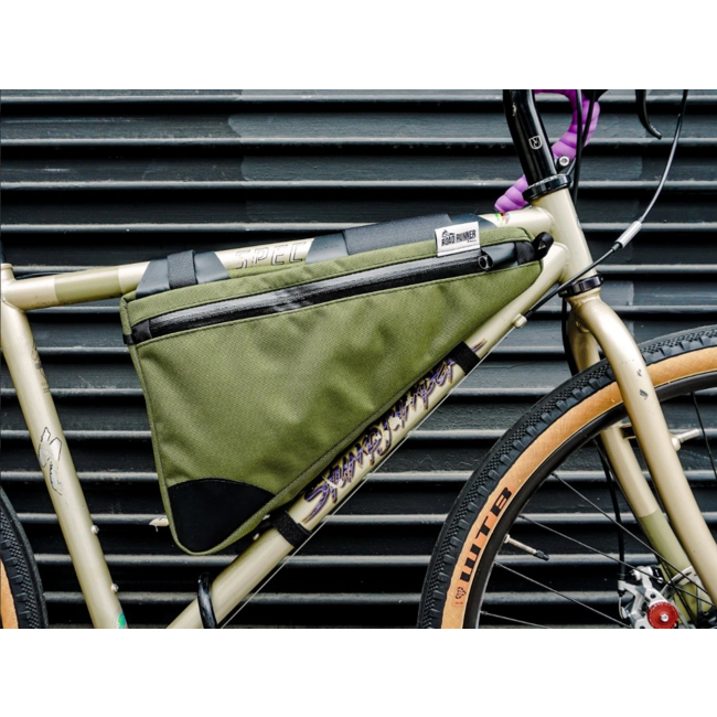 Amazon.com : Osprey Escapist On-Bike Wedge Bag, Black : Sports & Outdoors
