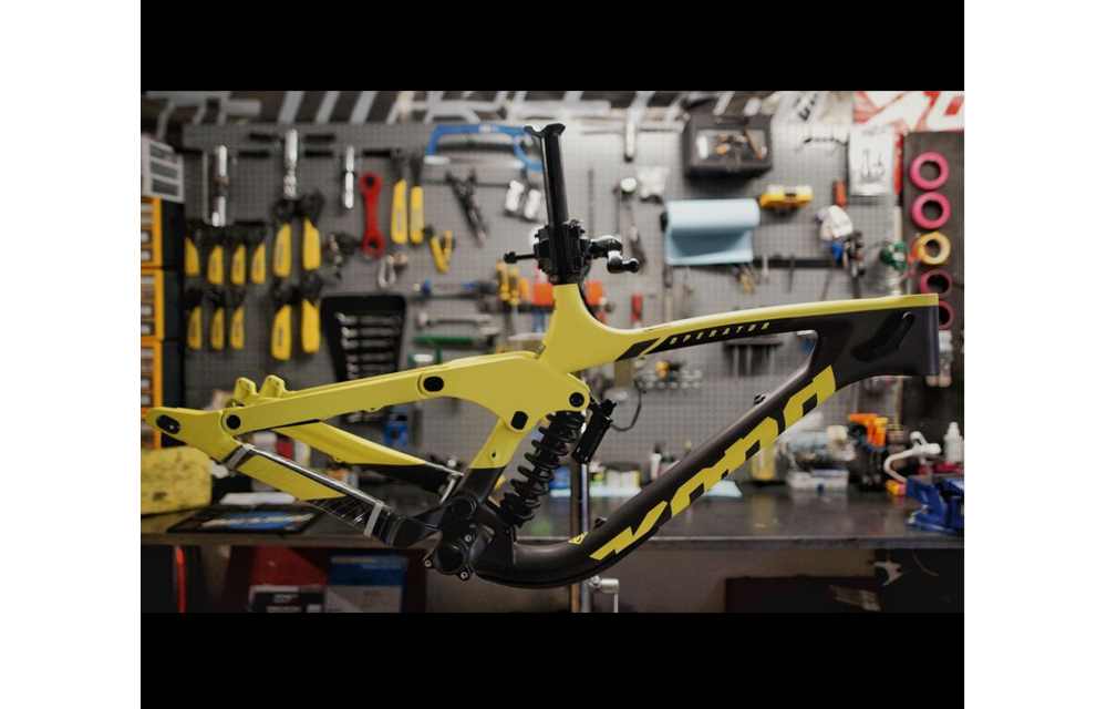 Operator Large w/ Rockshox Super DL WC RC shock 2019