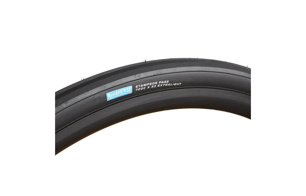 700c x 32 Stampede Pass Tire