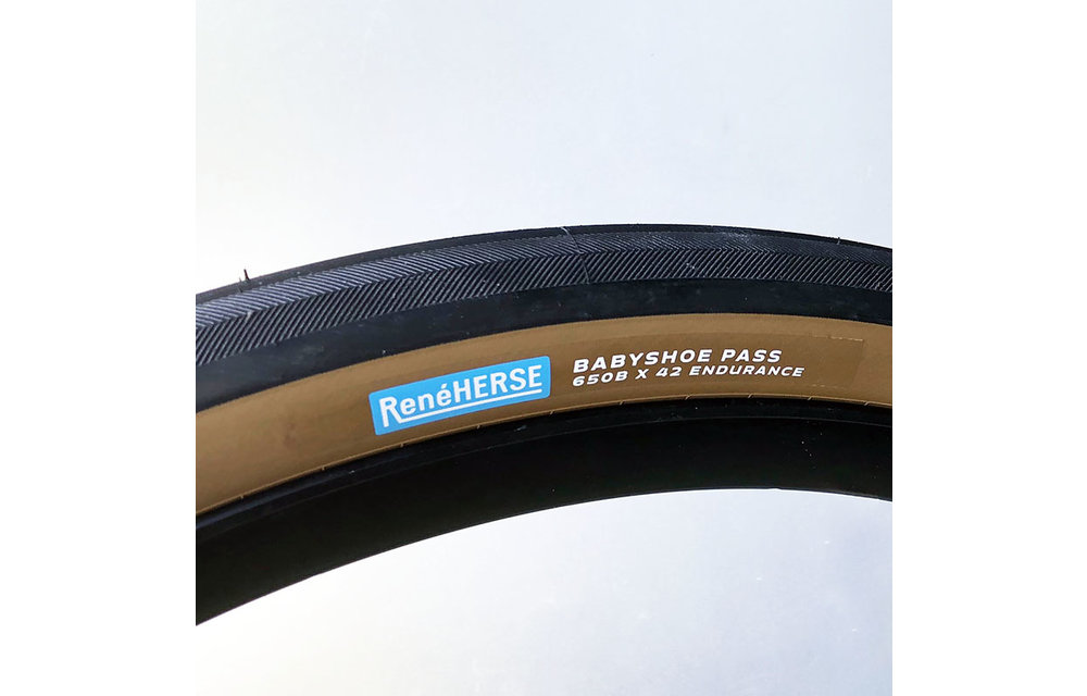650B x 42 Babyshoe Pass TC Tire