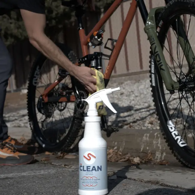 Slick Chain Co. CLEAN 32oz w/ Foaming Sprayer