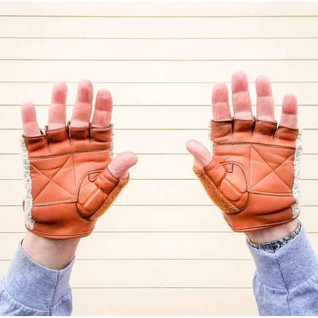 Rivendell Cow Gloves