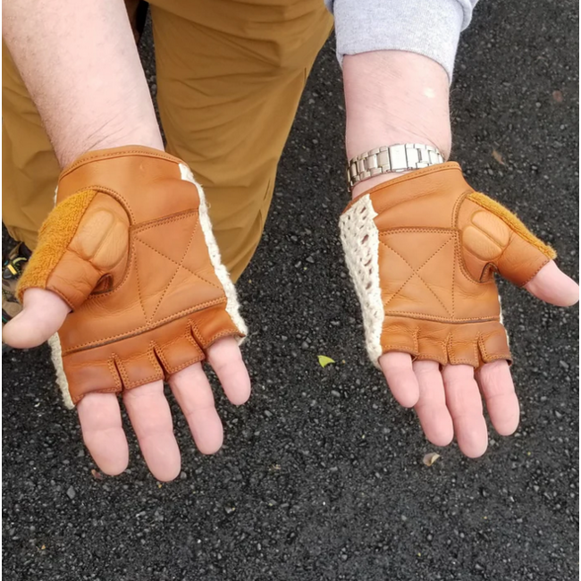Rivendell Cow Gloves