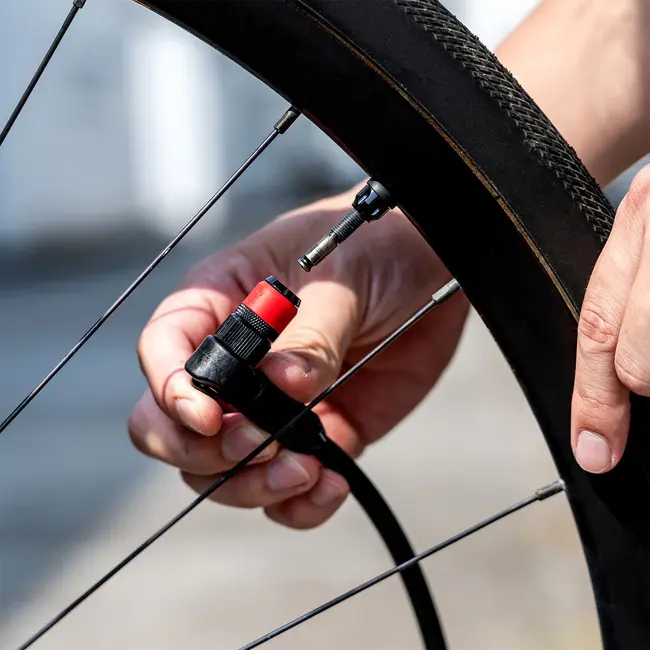 Lezyne Lezyne ABS Pro Clik Chuck with Clik Valve Cores