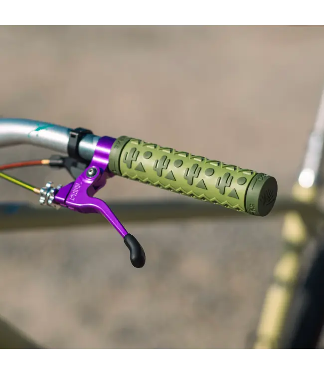 TOMII CYCLES x SIMWORKS  Farwest Grip