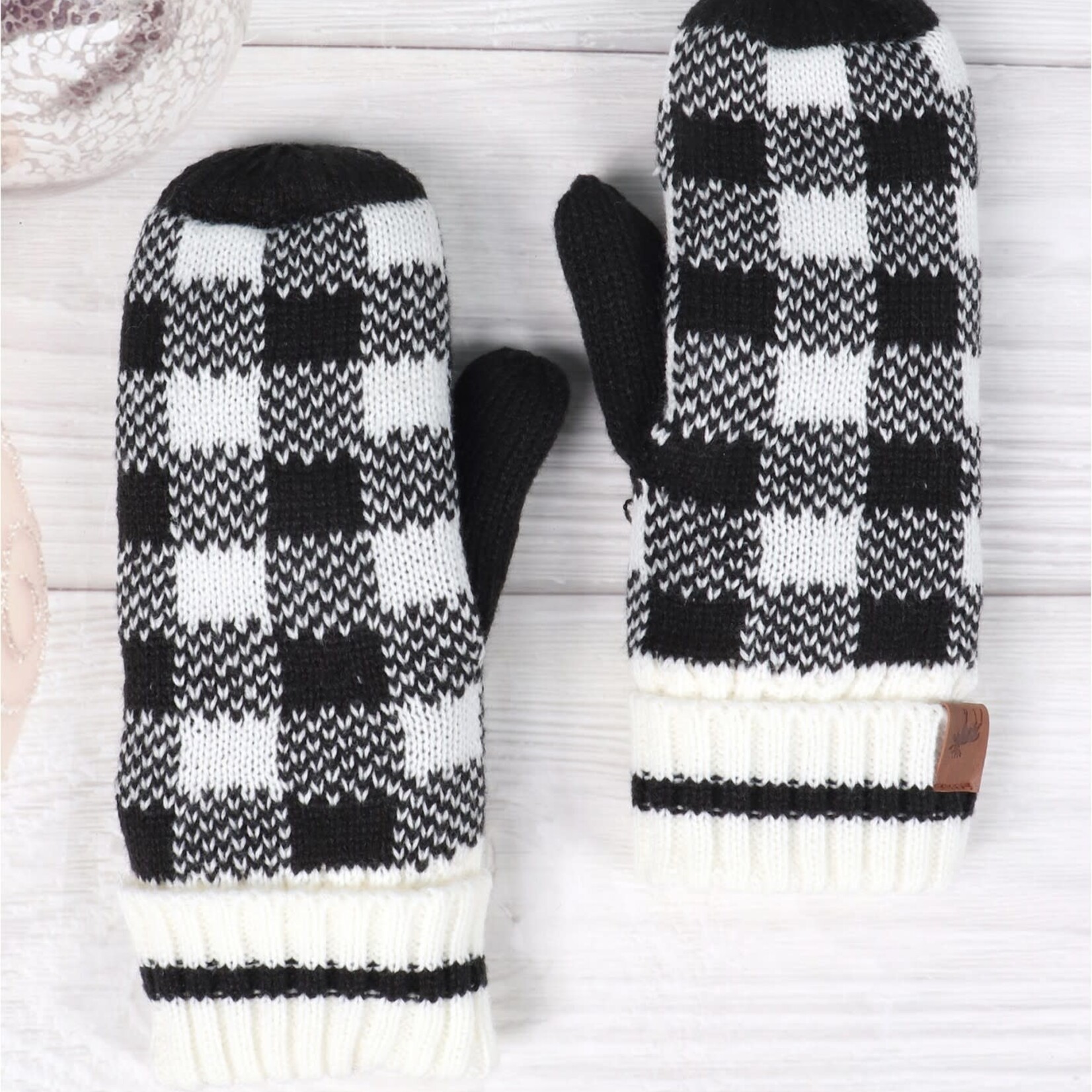 Canada Themed Mittens-Black/White