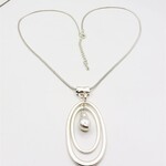 Chain Necklace W/ Water Drop Pendant