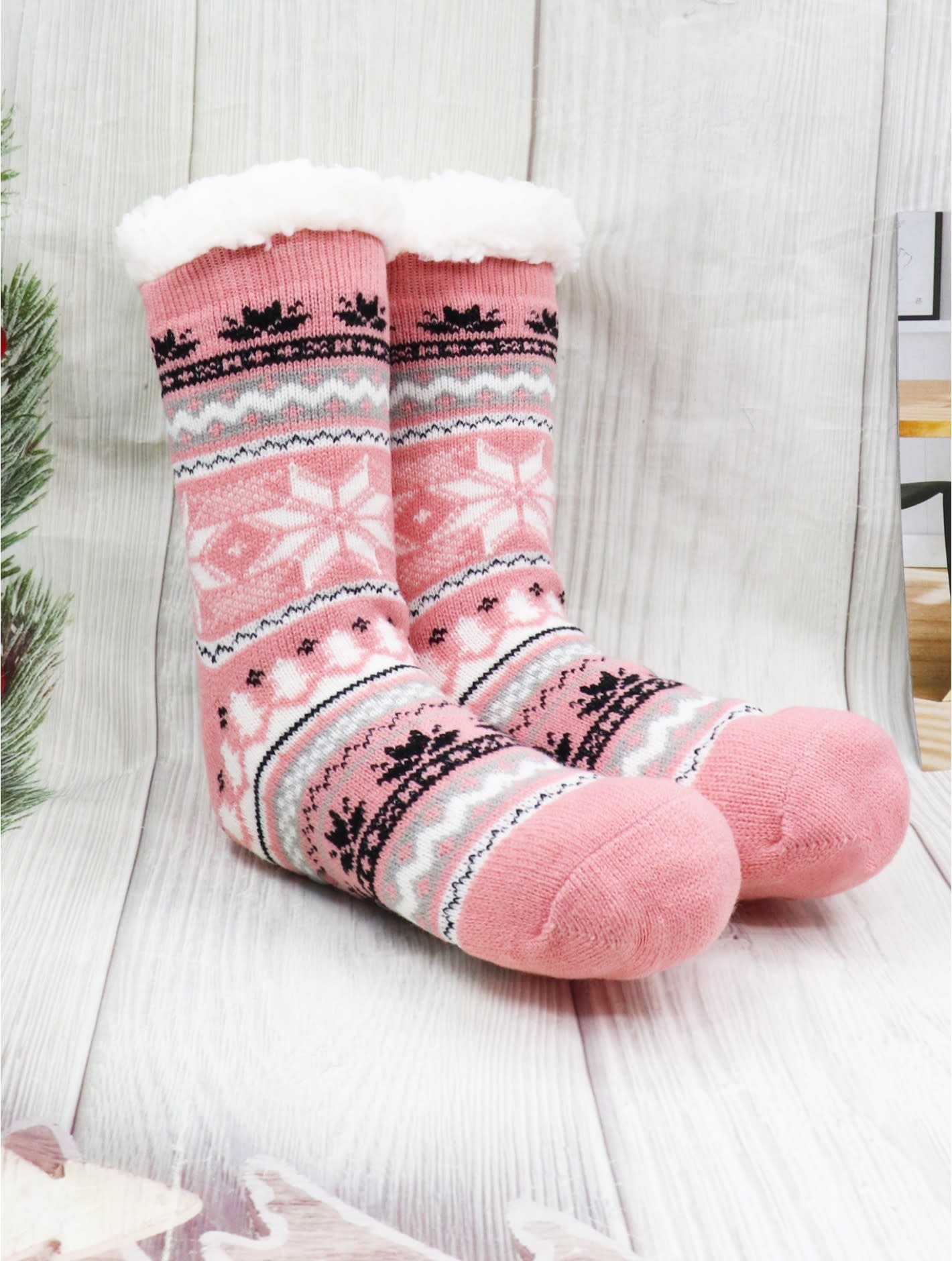 Women's Anti-Skid Socks,Cozy Fuzzy Fleece-Lined Warm Socks with Silicone  Grippers,Christmas Socks，Pink 