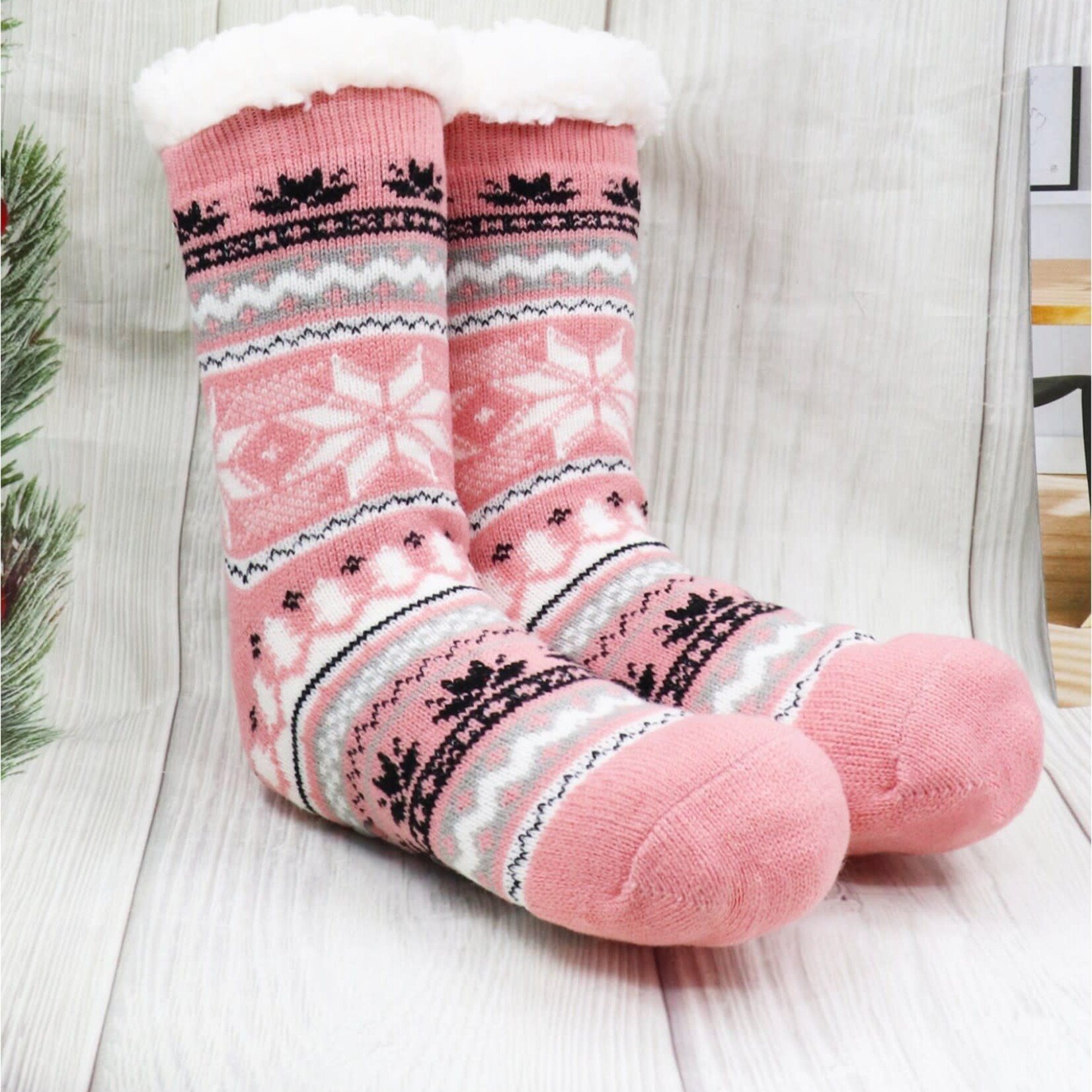 Christmas Winter Print Indoor Anti-Skid Slipper Socks (With Heel) Pink