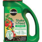 Miracle-Gro Shake N Feed Tomato, Fruits & Vegetables Plant Food 10-5-15 2.04kg