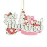 3.75" JUST MARRIED CAKE Ornamet