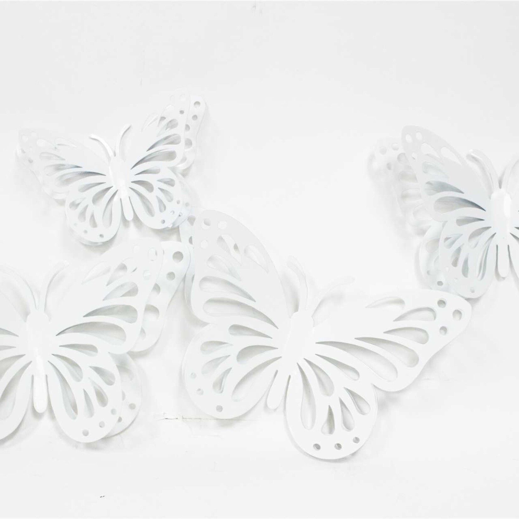 White Metal Butterflies Wall Decor.