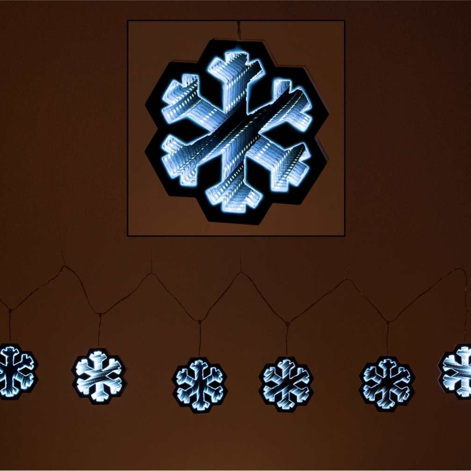 70" Snowflake Garland Infinity Lights