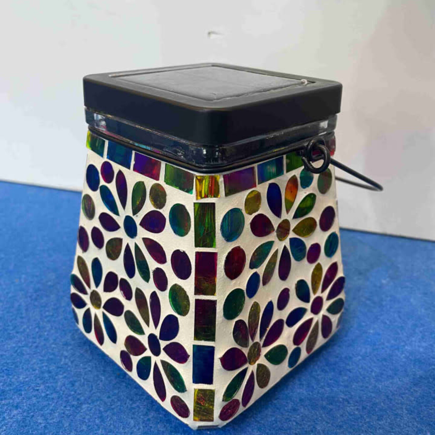 Solar lantern, Square, Daisy.