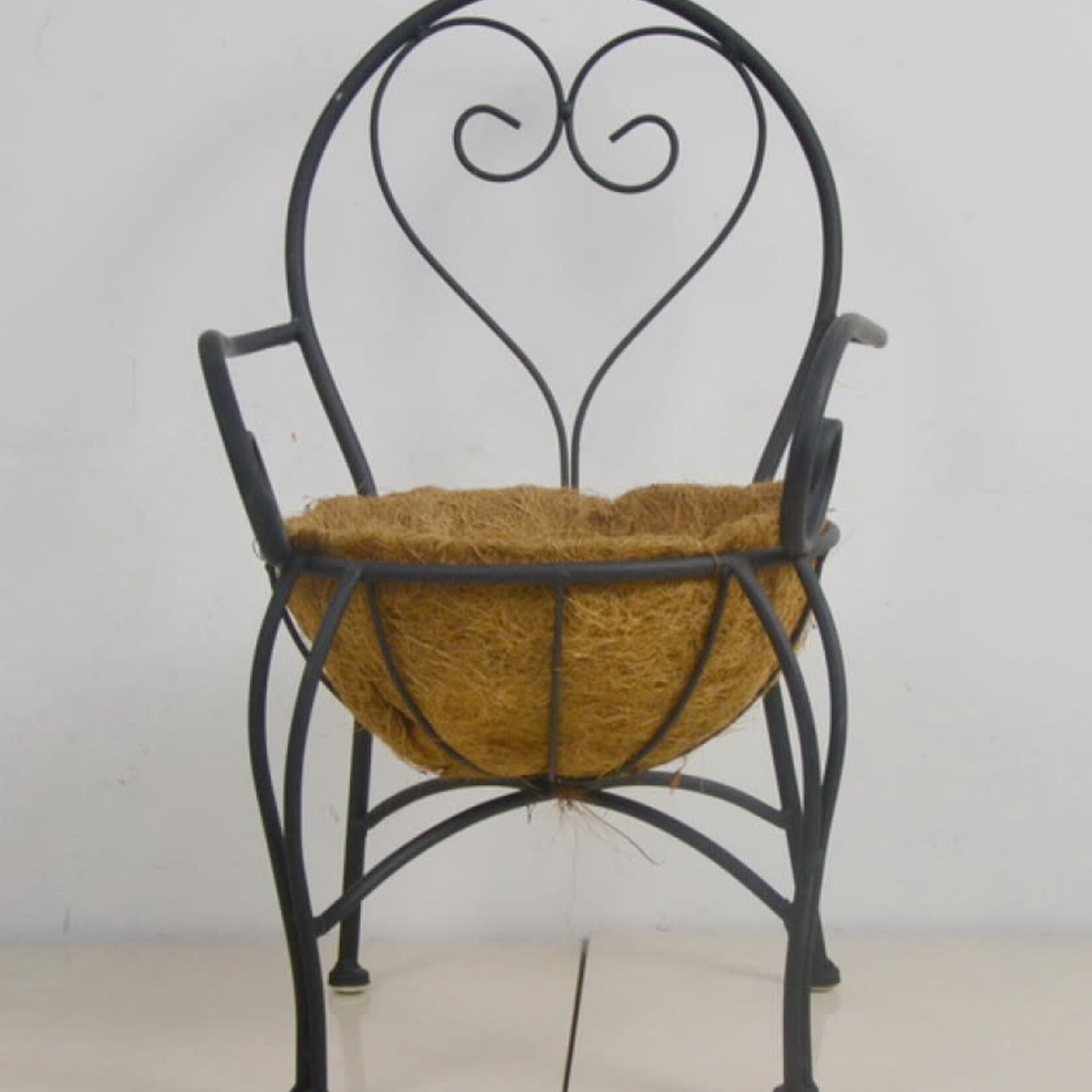 Iron Chair Garden + Coconut Liner