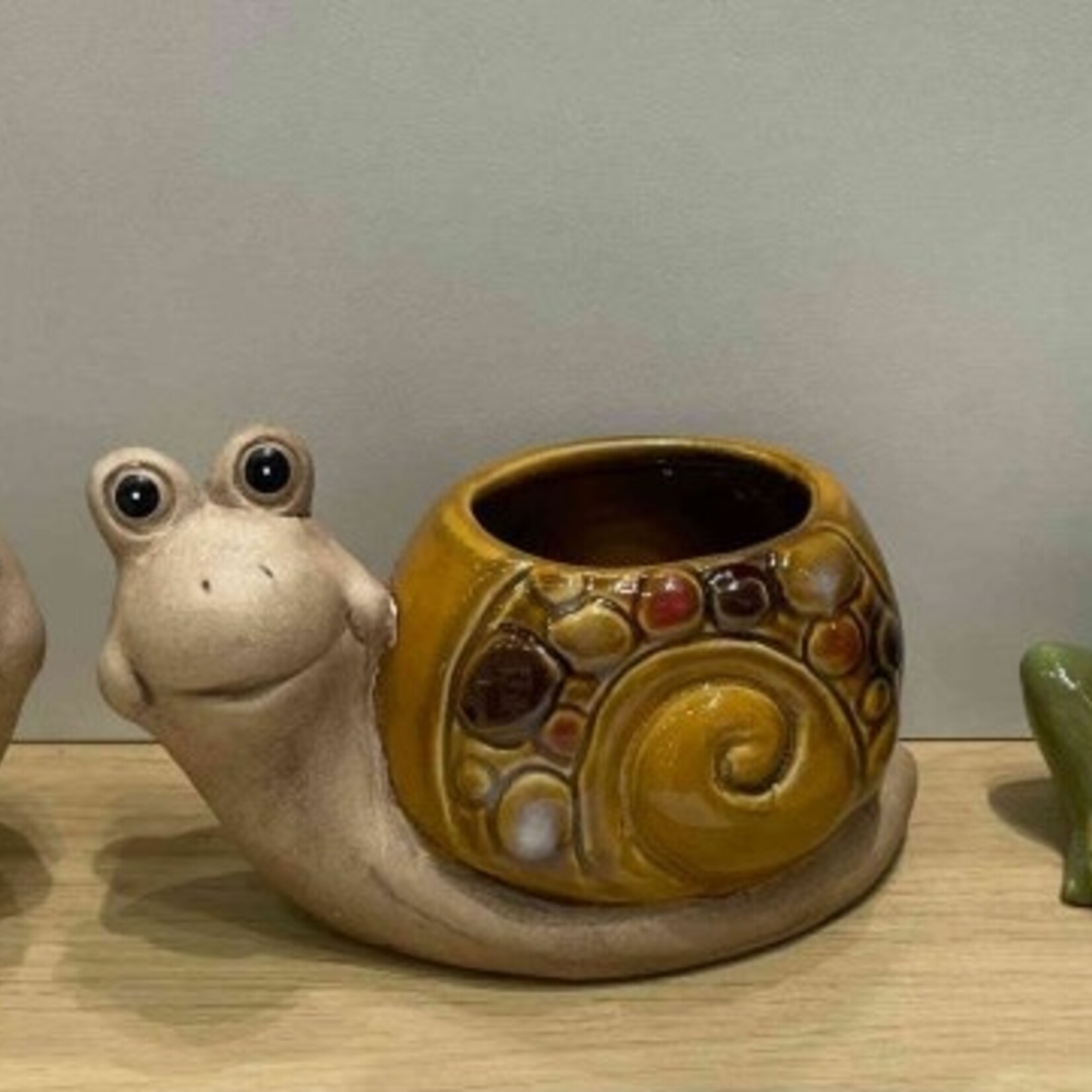 Porcelain Snail or Frog , Turtle Container - Asst.