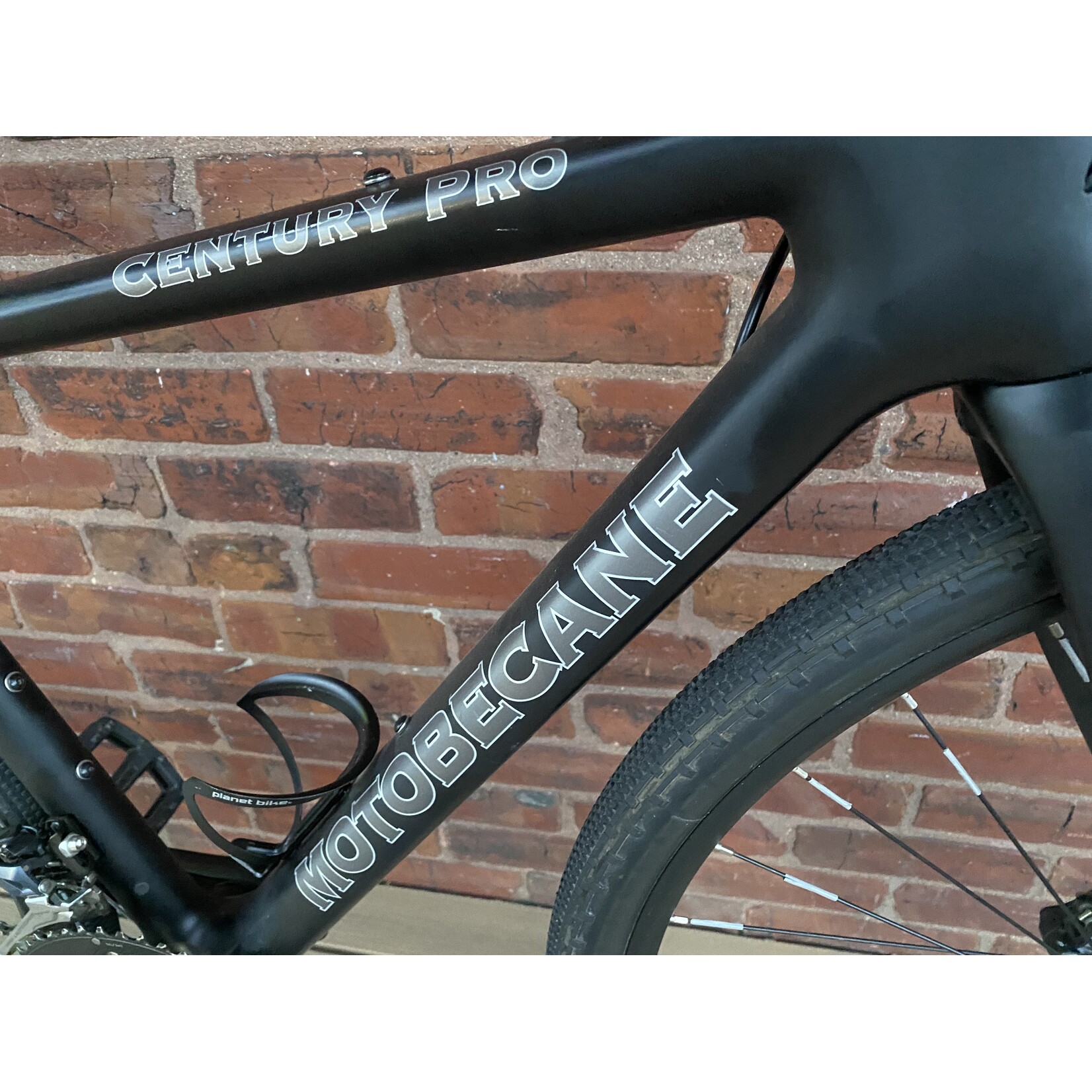 Used Motobecane Century Pro Carbon Disc Gravel/Super Road - 47cm, Black (UB 10129)