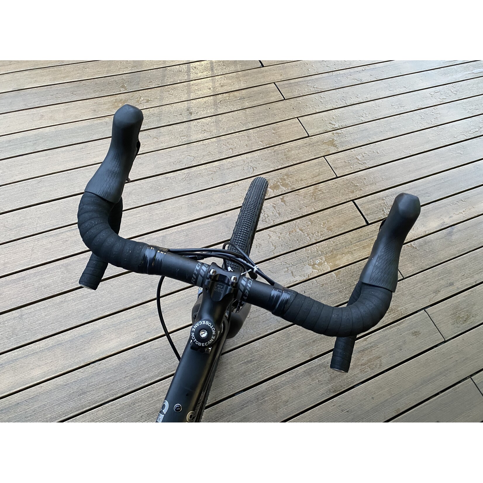 Used Motobecane Century Pro Carbon Disc Gravel/Super Road - 47cm, Black (UB 10129)