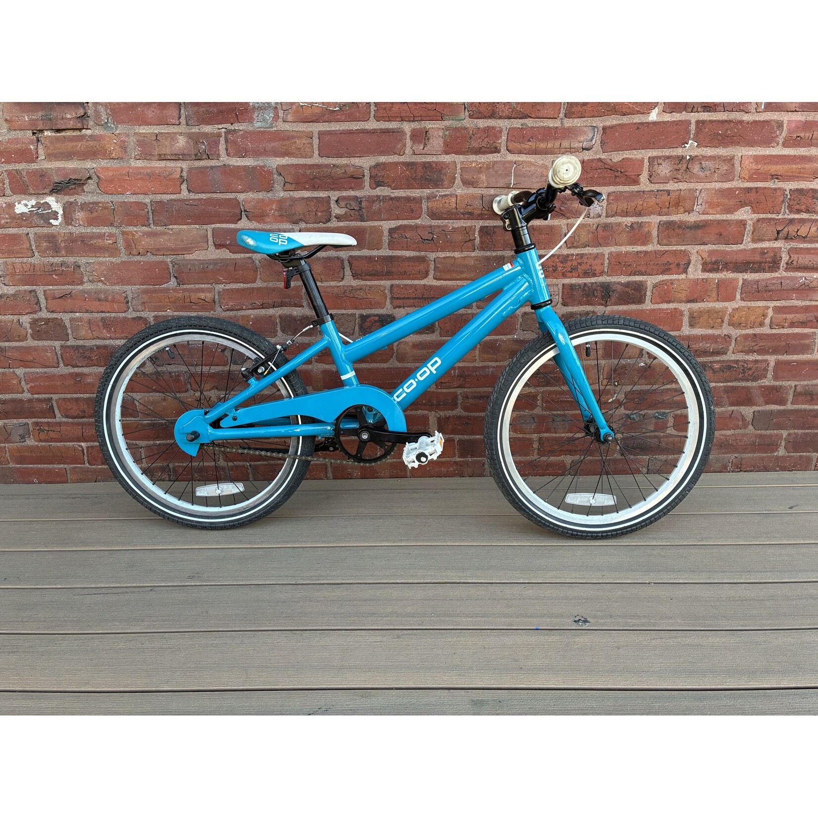 Co-op Rev 20 kids bike (sam)