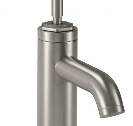 California Descanso (Series 30/31) Single Hole Lavatory Faucet in a