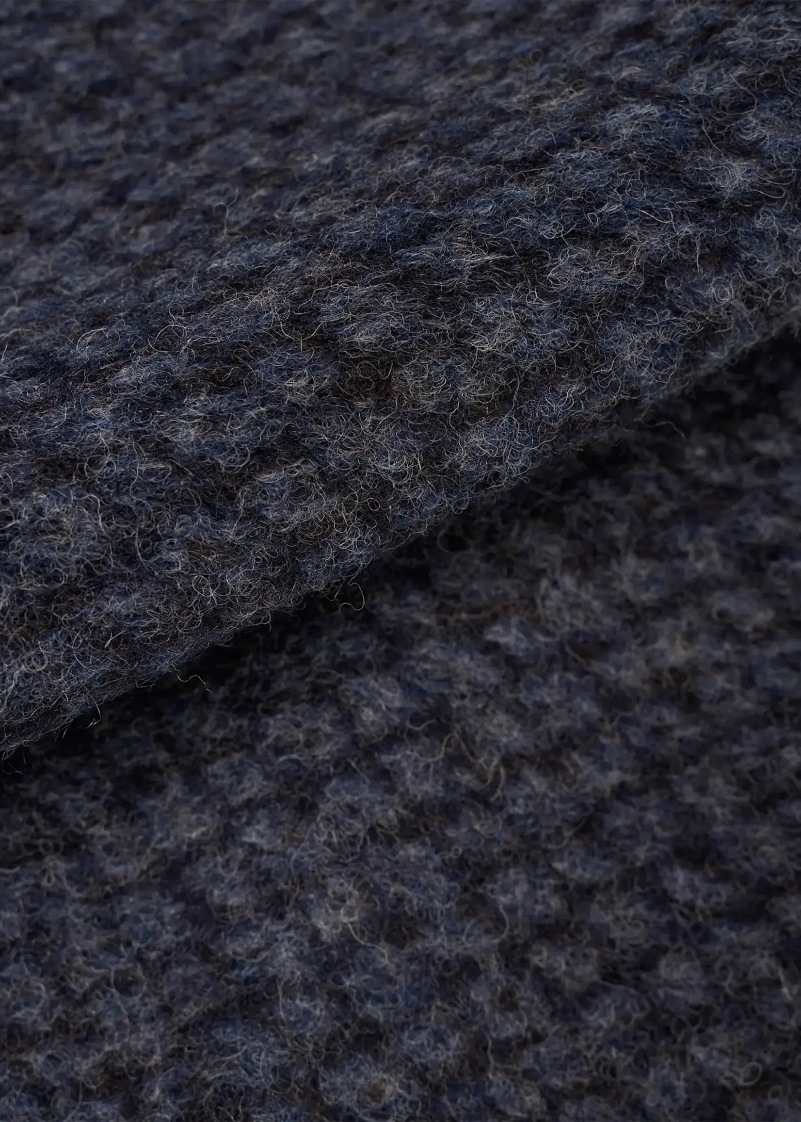 Universal Works Universal Works Cardigan Charcoal Diamond Fleece