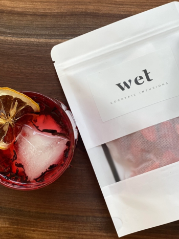 Wet Cocktail Infusions Kit d'infusion d'alcool Wet Cocktail Infusions Strawberry Hibiscus