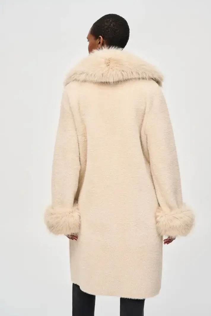 Joseph Ribkoff Manteau Col Fausse Fourrure Joseph Ribkoff 243923 Boutique Fashionista et Douceur de Nuit