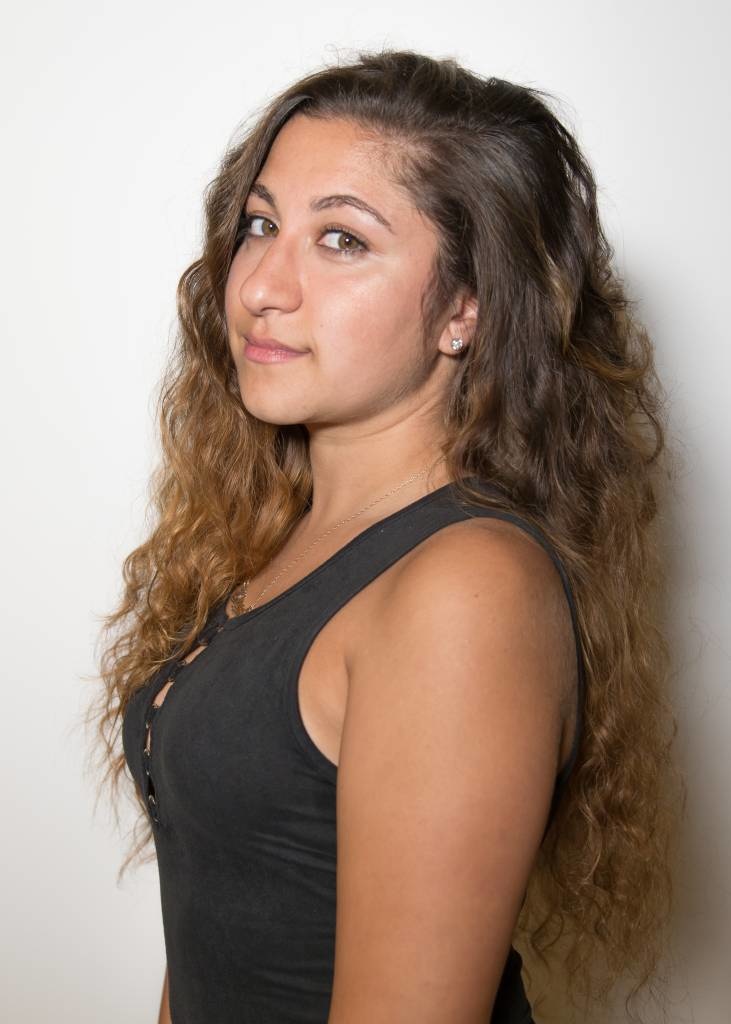 Artist Feature: Kinza Zia