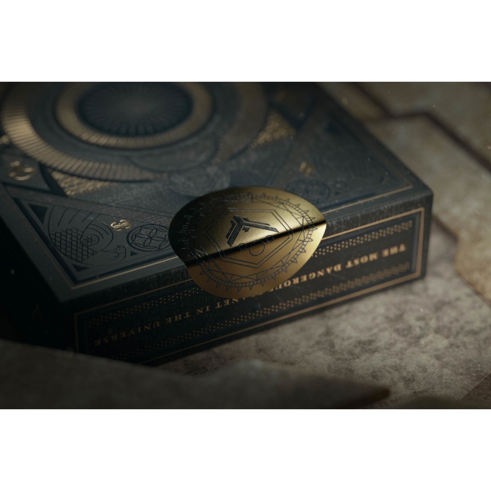 theory11 Premium Playing Cards: Dune