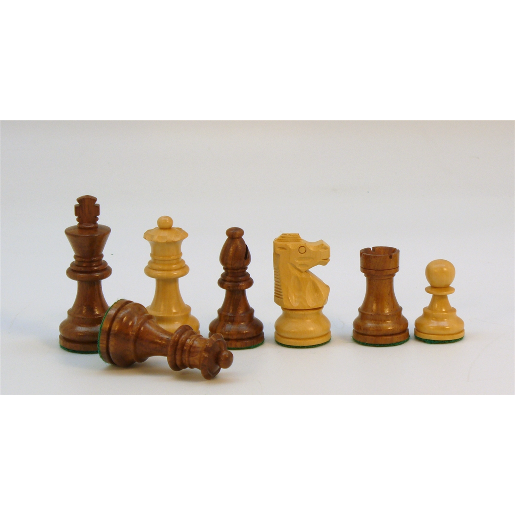 Worldwise Imports Chess Pieces: French Lardy Style with Double Queens (Sheesham/Boxwood; 2.75" King)