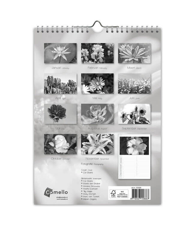Black & White Flowers Perpetual Birthday Calendar