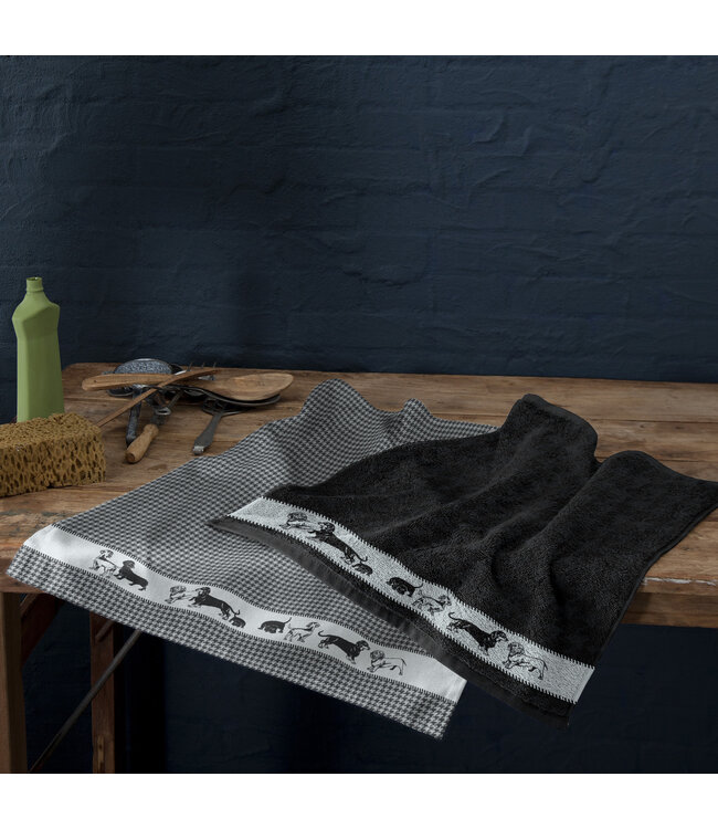 TEA  Towel Dachshund Black DDDDD