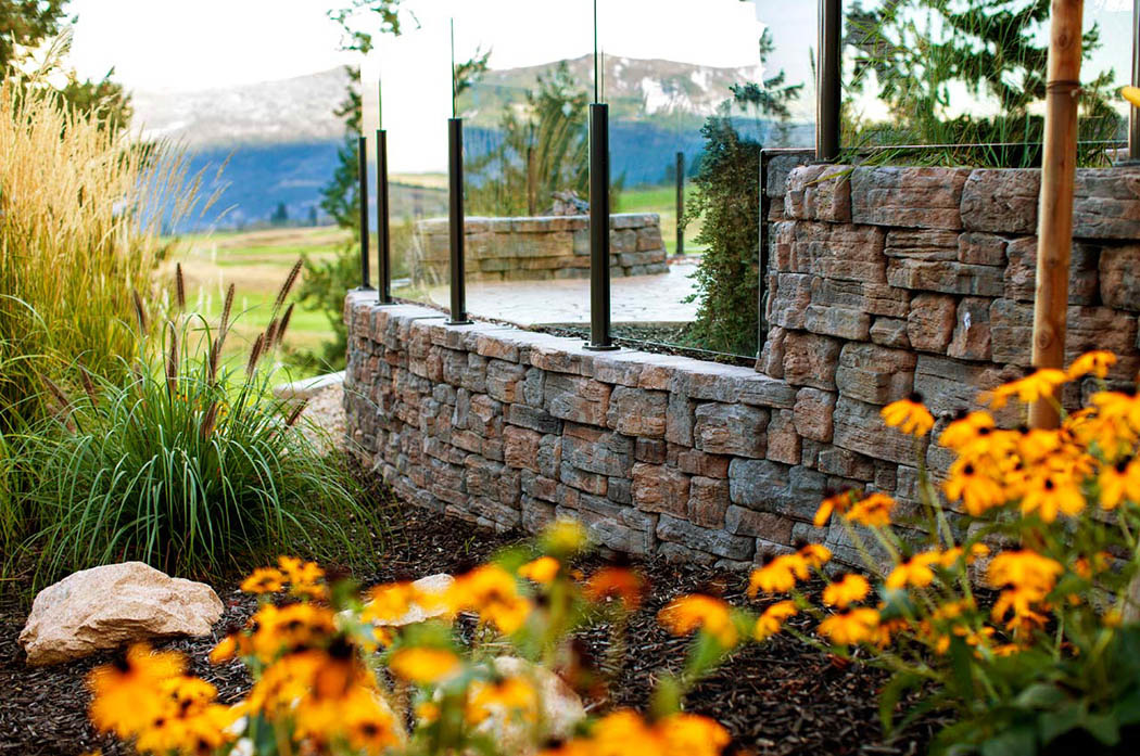 Barkman Rosetta Belvedere Straight Wall Pallet (27 SqFt