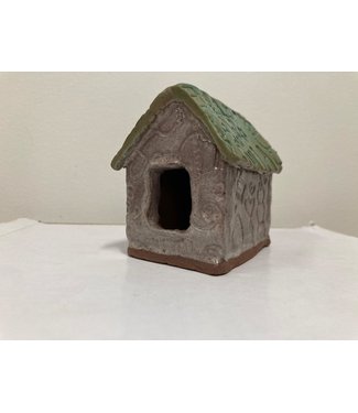 Crafty Inagoodway Patterned Mauve Fairy House w/Green Roof