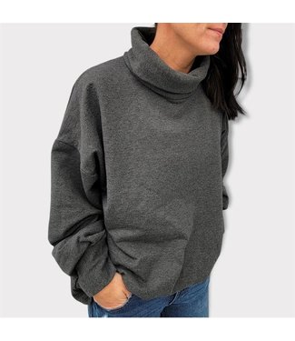 PKCo. (C) Ladies Oversized Sweater Charcoal LG/XL