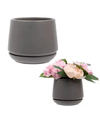 Truu Design Truu Design Matte Ceramic Planter with Saucer Grey