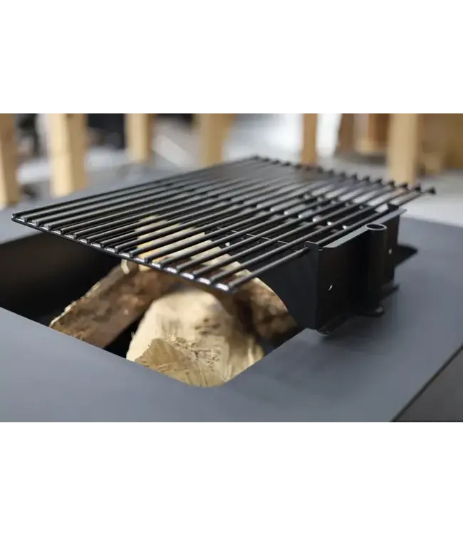 Black Earth Fire Pit - Swing In Grill