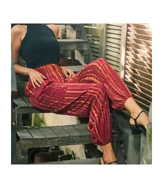 Suzie Blue Canada Bone Tie Dye Bali Pants - Maroon & Gold