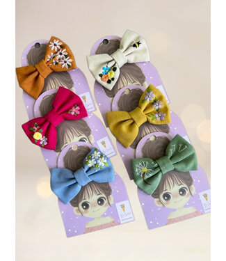 Be Spelled (c) Hand Embroidered Small Bow Clip Asst. Colours