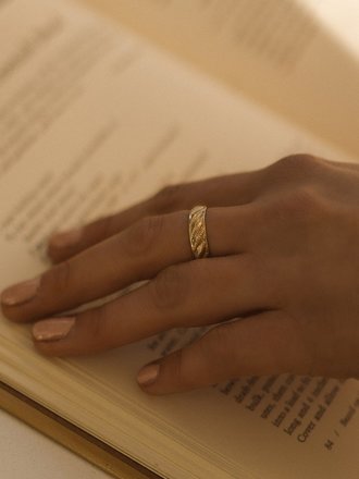 Leah shop alexandra jewellery