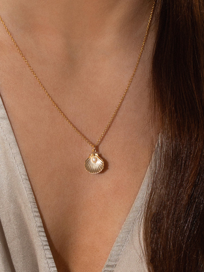 Leah Alexandra Earrings 2025