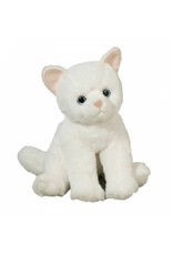 Winnie White  Cat