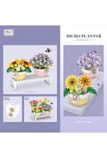 Spring Baby's Breath Daisy with Bee