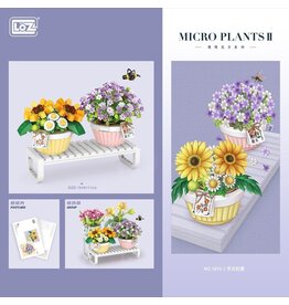 Spring Baby's Breath Daisy with Bee