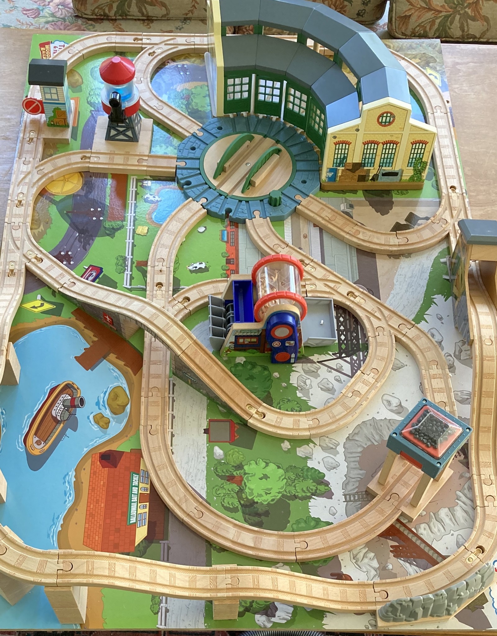 thomas and friends train table