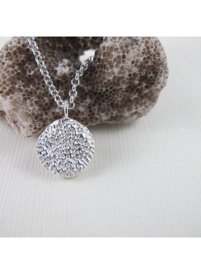 Tofino Coral Round shape 24" necklace