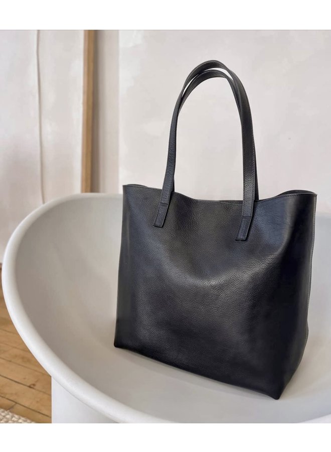 Kynlee Tote