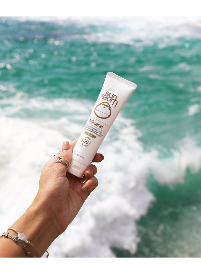 Sun Bum Mineral Tinted sunscreen face lotion SPF 30