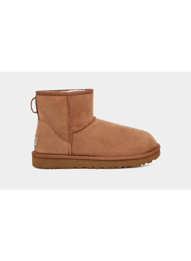 UGG Classic Mini II