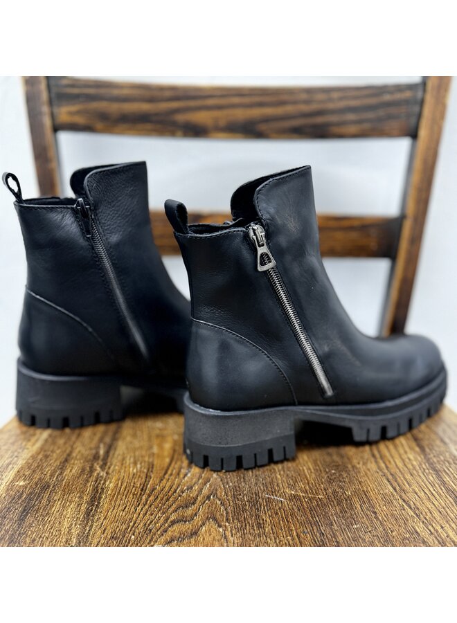 Koi Boots